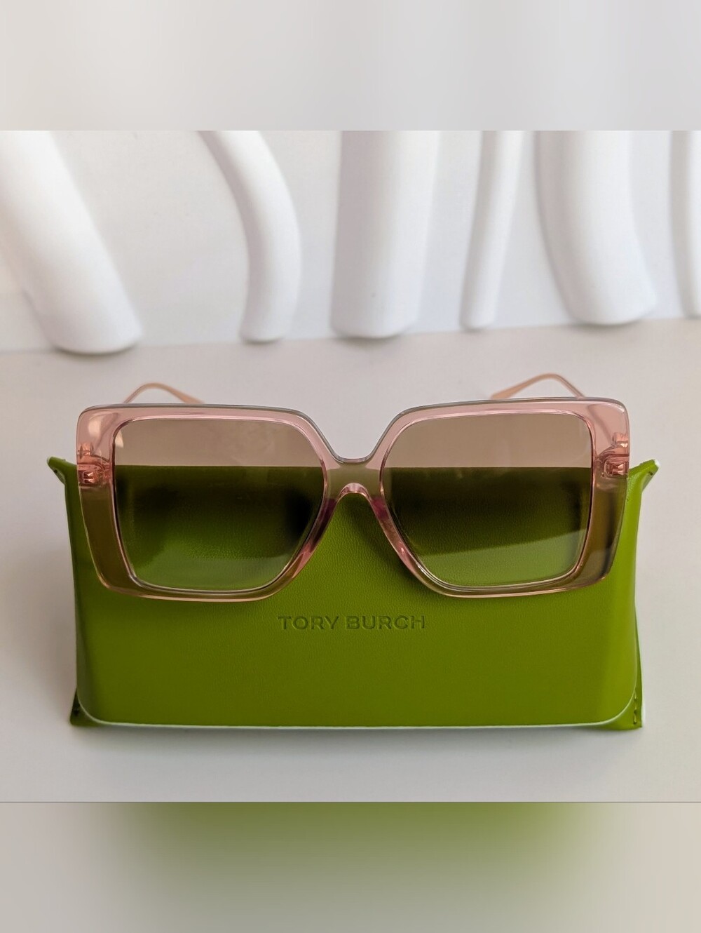 Tory Burch TY7205D Oversized Square Pink Gradient Sunglasses 56mm NIB - Picture 11 of 15